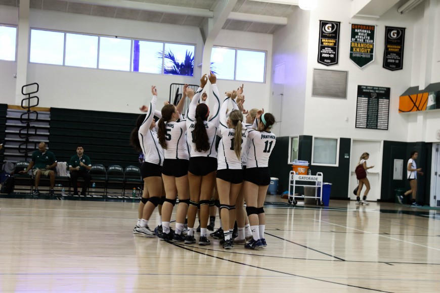 The+girls+varsity+volleyball+team+is+looking+strong+this+year.+%28via+Isabelle+Lumb%2C+Senior%29