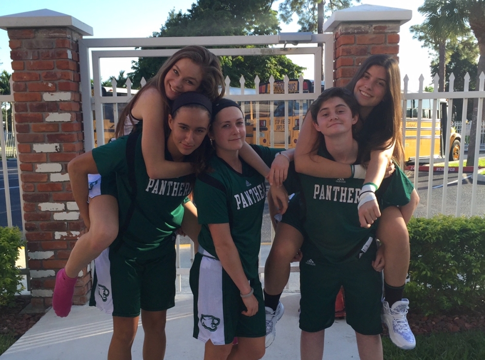 Pine Crest Girls Varsity Basketball off to a Strong Start