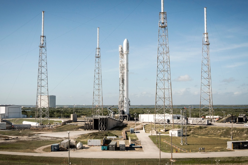 SpaceXs Falcon 9 rocket at the Cape Canaveral Air Force Station (FL) (via SpaceX/Flickr)