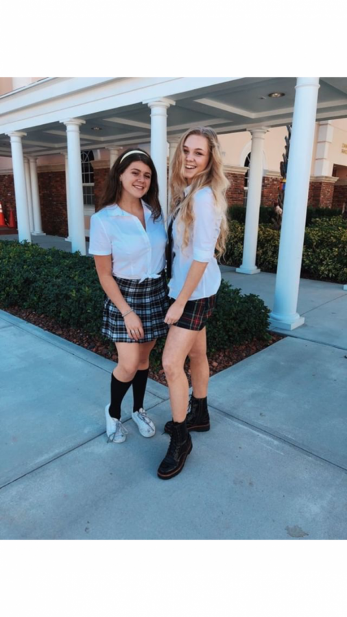 From left to right: Seniors Alexa Strauch and Arielle Ghiloni dressed up as Blair Waldorf and Serena van der Woodsen from the popular TV series Gossip Girl.
